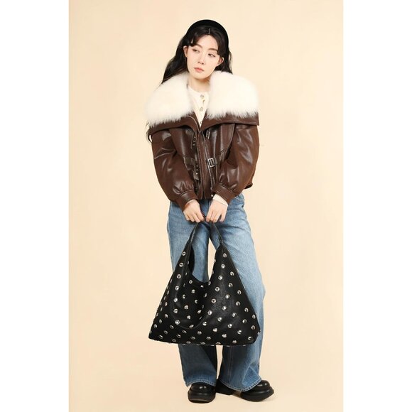 Signature Punk Studded Shoulder Bag: Elegant Vegan Leather with Magnetic Closure - Picture 6 of 6